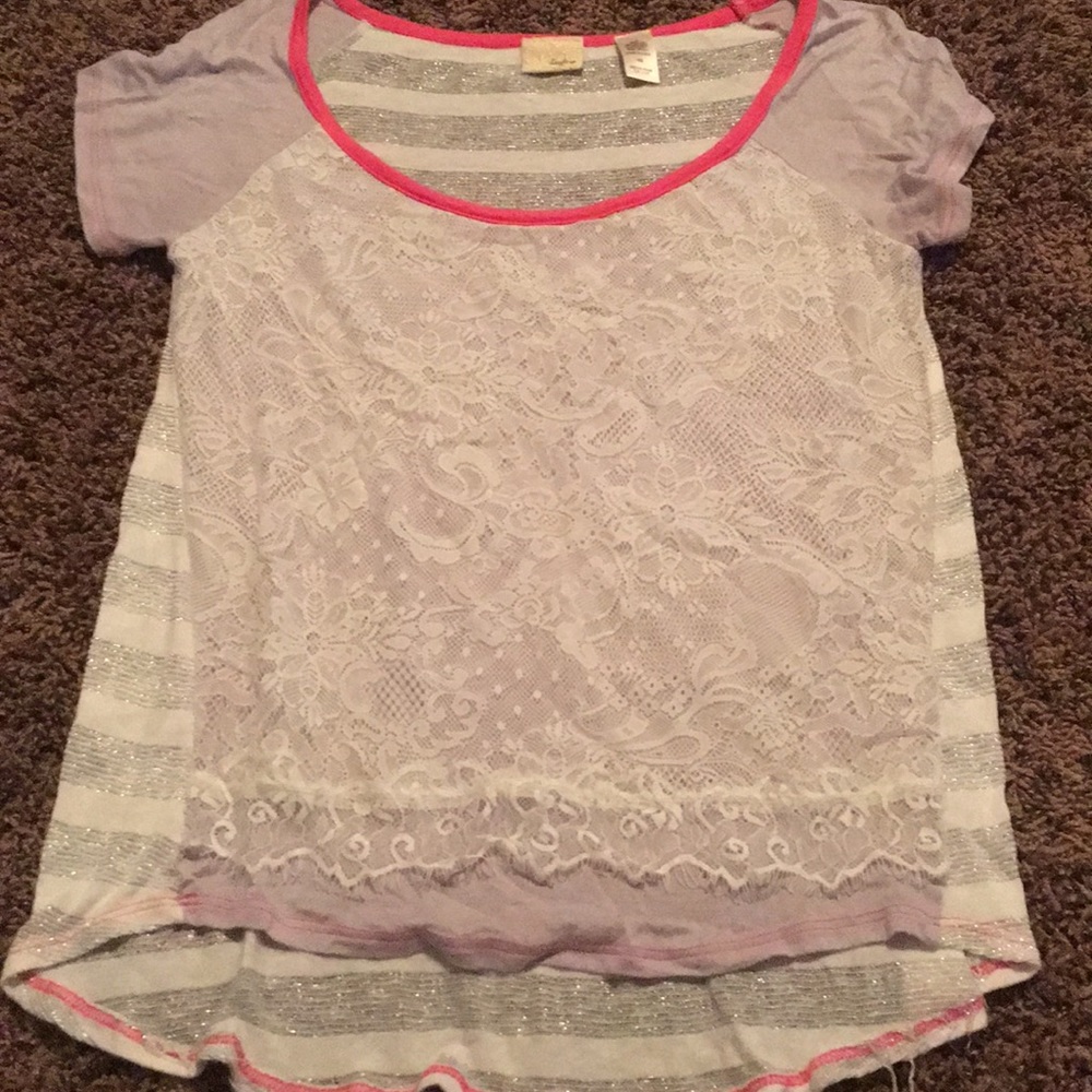 White and grey scoop neck shirt